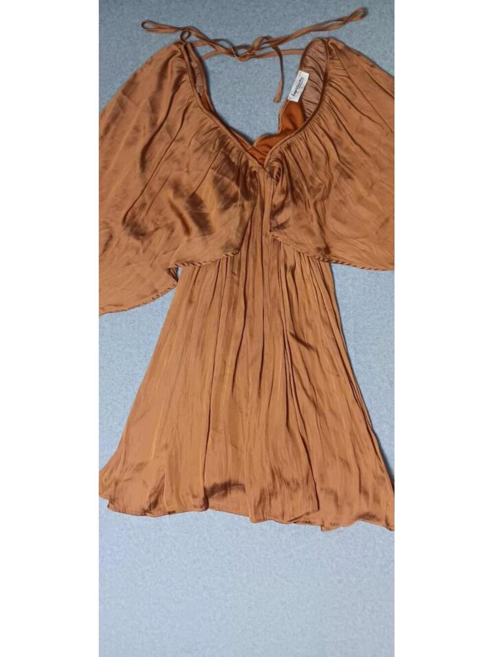 Impressions cape sleeves pleated mini dress Women Size Large Gold Deep Vneck... - Picture 7 of 12